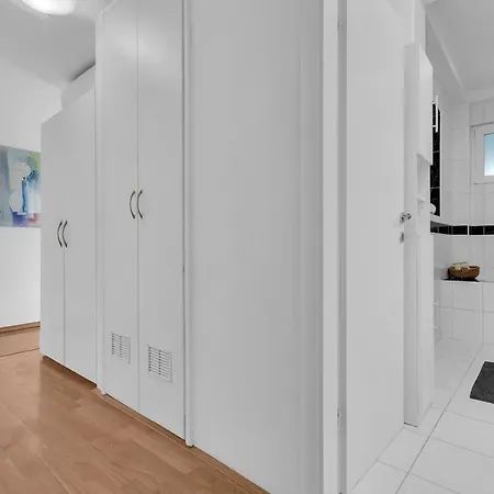 Bay View Apartman *